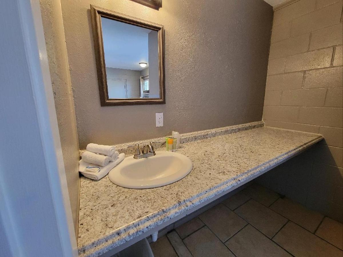 Five Star Inn Eunice Ngoại thất bức ảnh